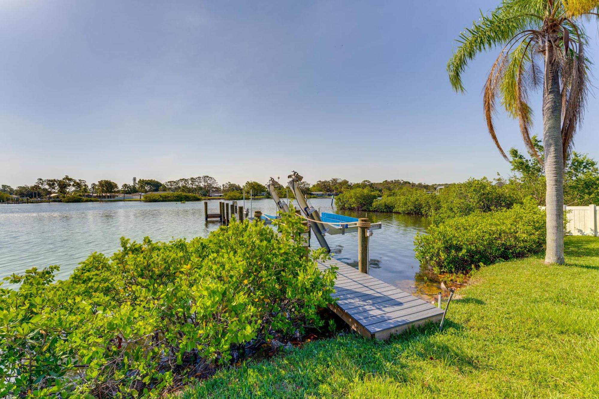 Waterfront Nokomis Escape With Dock, Kayaks And Bikes! Exterior photo